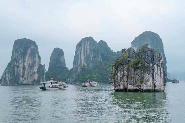 wisata alam vietnam