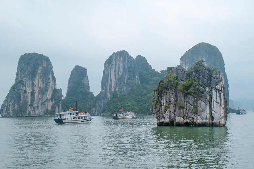 wisata alam vietnam