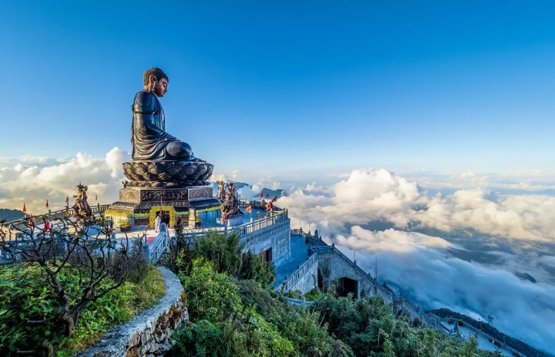 wisata vietnam